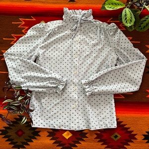 Vintage ruffle collar blouse